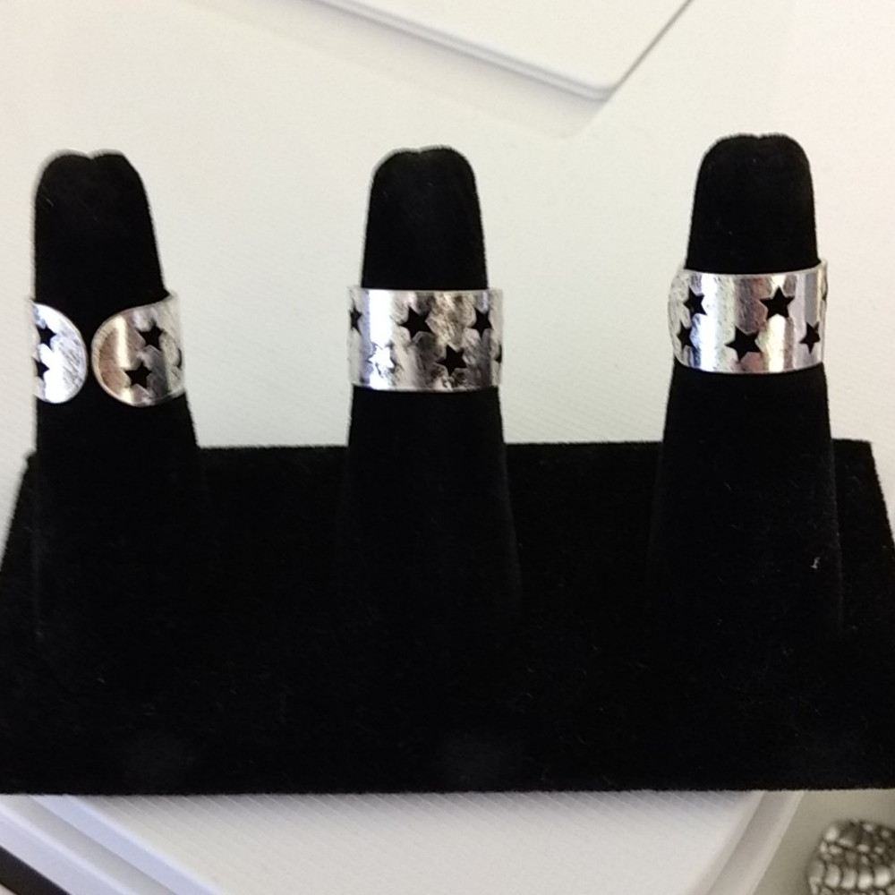 Fun  Star Rings. 3 Rings for 6 dollars!!!! - Picture 2 of 3